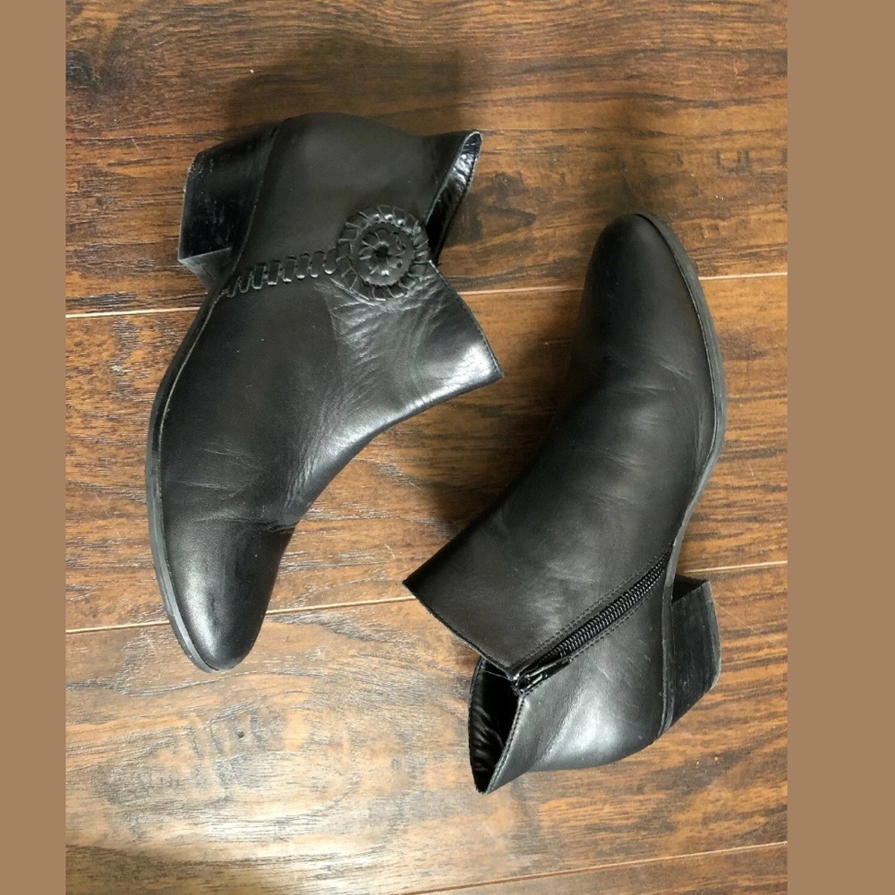 Jack Rogers Peyton Ankle Booties Boots
